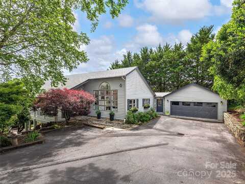 6 Lakeway Circle, Weaverville, NC 28787