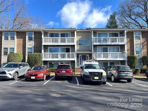 1645 Arlyn Circle, Charlotte, NC 28213