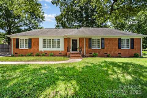 6909 Lancer Drive, Charlotte, NC 28226