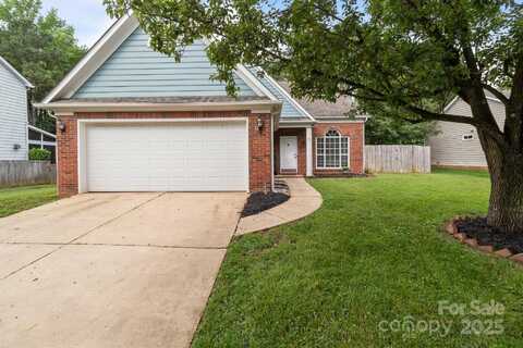8906 Pickering Grove Lane, Charlotte, NC 28216