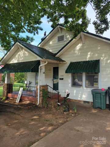 3220 Harmony Highway, Harmony, NC 28634