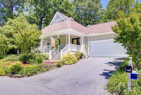 305 E High Point Lane, Hendersonville, NC 28791