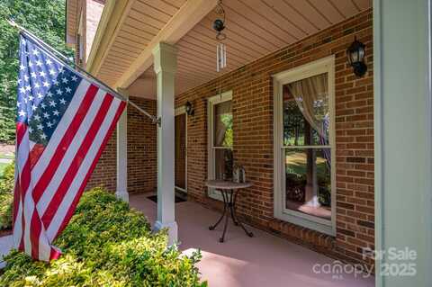 3513 Briarcliff Acres Drive, Lincolnton, NC 28092