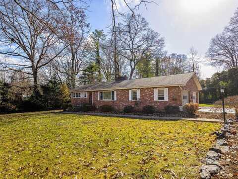3135 Charlyne Drive, Hendersonville, NC 28792