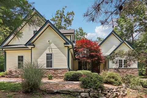 398 Falling Leaves Lane, Hendersonville, NC 28792