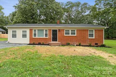 905 Clark Street, Wingate, NC 28174