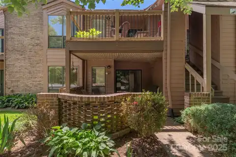 33 Ravencroft Lane, Asheville, NC 28803