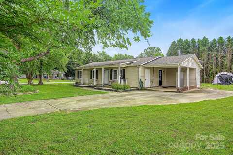 1116 Crestview Drive, Salisbury, NC 28146
