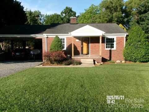 2357 28th Street NE, Hickory, NC 28601