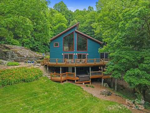 574 Locust Grove Drive, Waynesville, NC 28785