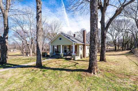 905 Orchard Street SW, Valdese, NC 28690