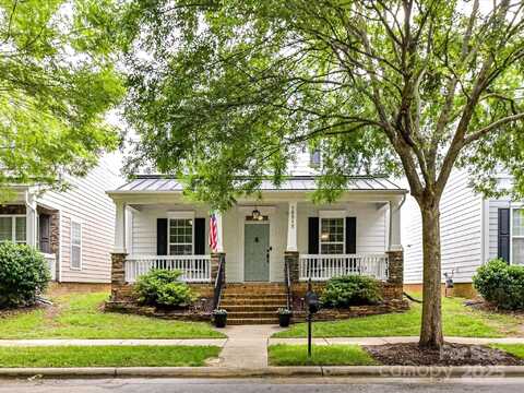 10515 Royal Winchester Drive, Charlotte, NC 28277