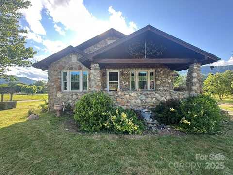 4320 Pisgah Drive, Canton, NC 28716