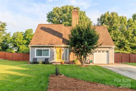 10209 Green Tee Lane, Charlotte, NC 28277