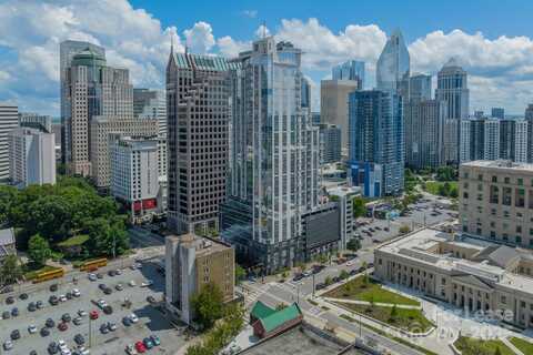 333 W Trade Street, Charlotte, NC 28202