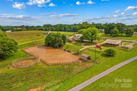 296 Hicks Creek Road, Troutman, NC 28166