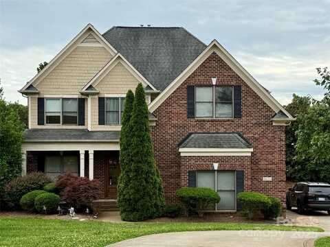 8620 Rolling Fields Road, Charlotte, NC 28227