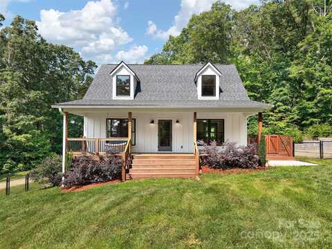 31 Rory Phillips View, Candler, NC 28715