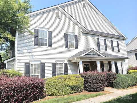 1911 Flushing Court, Charlotte, NC 28215