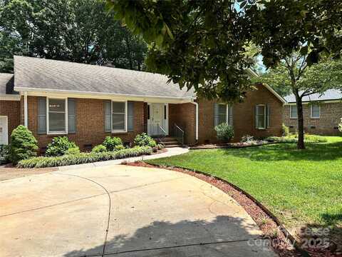 4224 Carol Ann Drive, Charlotte, NC 28215