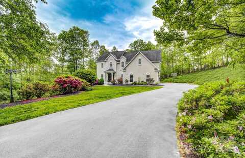 208 Bragg Court, Hendersonville, NC 28792
