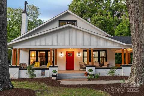 606 1st Street W, Conover, NC 28613