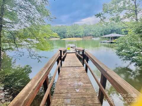 130 Seekirk Drive, Troutman, NC 28166