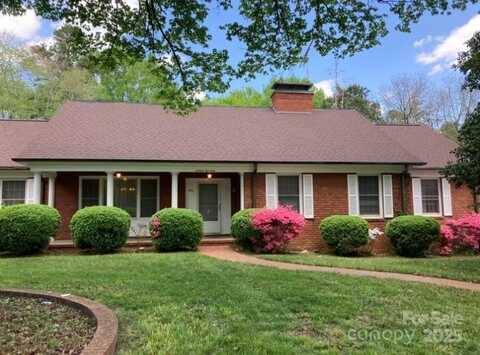 1614 Statesville Boulevard, Salisbury, NC 28144
