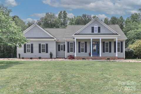 3709 Creek Ridge Drive, Denver, NC 28037