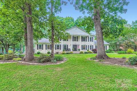 1175 18th Avenue NE, Hickory, NC 28601