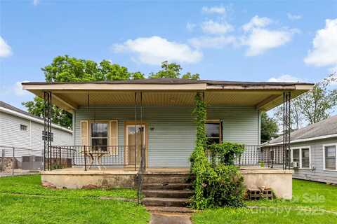 92 E Spencer Avenue, Gastonia, NC 28054