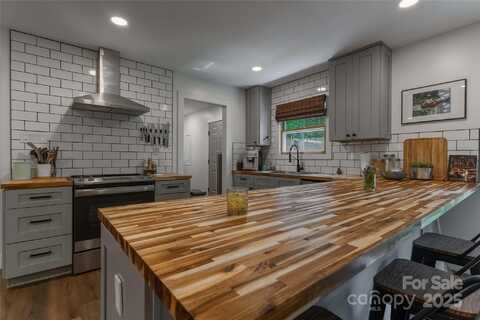 1 Buck Acres Drive, Asheville, NC 28806