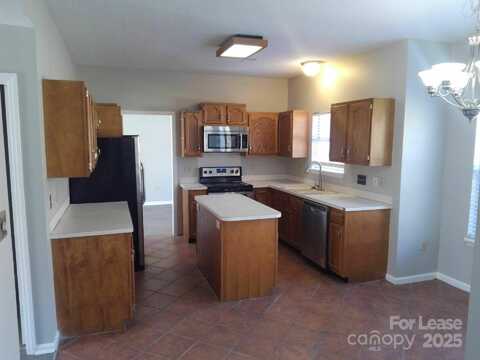7334 Reynard Lane, Charlotte, NC 28215