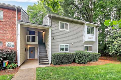 3240 Heathstead Place, Charlotte, NC 28210