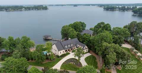 8170 Bay Pointe Drive, Denver, NC 28037