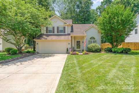 8701 Appaloosa Way Lane, Charlotte, NC 28216