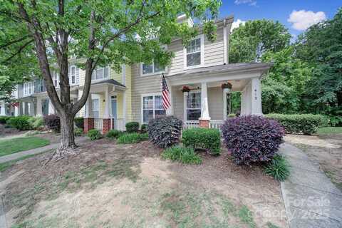 413 Hurston Circle, Charlotte, NC 28208