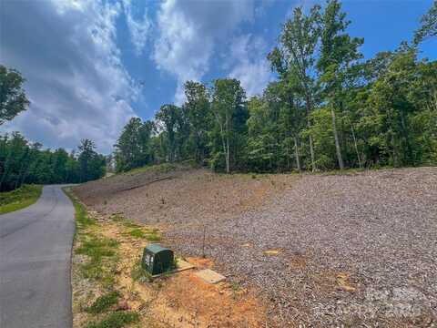 000 Northview Drive, Hendersonville, NC 28791