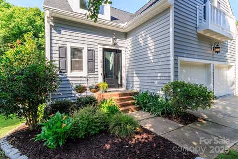 6013 Coaching Inn Court, Charlotte, NC 28270