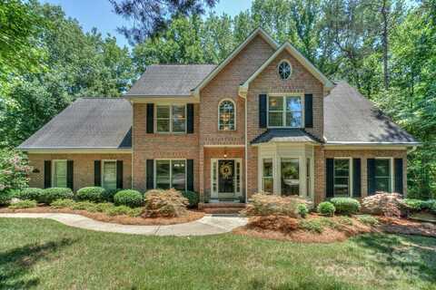 5485 Deer Run Court, Davidson, NC 28036