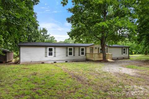 925 Crestland Drive, Clover, SC 29710