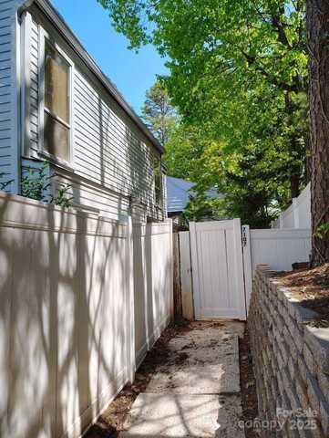 7107 Stonington Lane, Charlotte, NC 28227