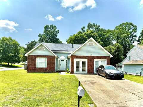 5728 Rocbridge Lane, Charlotte, NC 28208