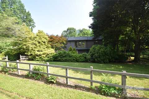 41 Balsam Shadows Road, Maggie Valley, NC 28751