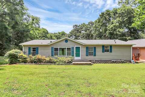 4104 Pebblebrook Circle SW, Concord, NC 28027