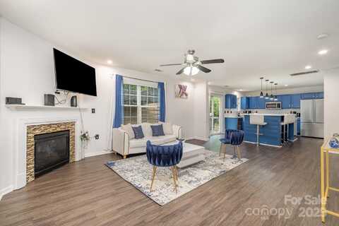 9524 Eagle Feathers Drive, Charlotte, NC 28214