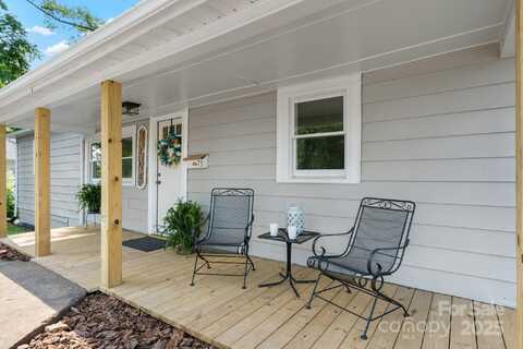 73 20th Avenue SW, Hickory, NC 28602