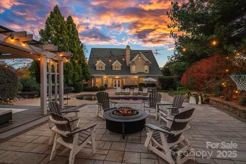 18823 Peninsula Cove Lane, Cornelius, NC 28031