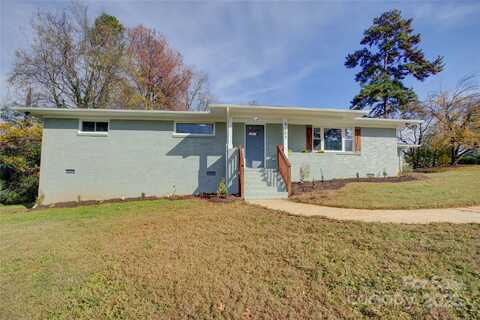 8607 Larchmont Circle, Charlotte, NC 28214
