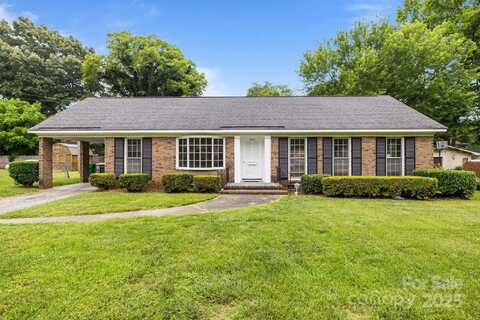 5918 Barrington Drive, Charlotte, NC 28215